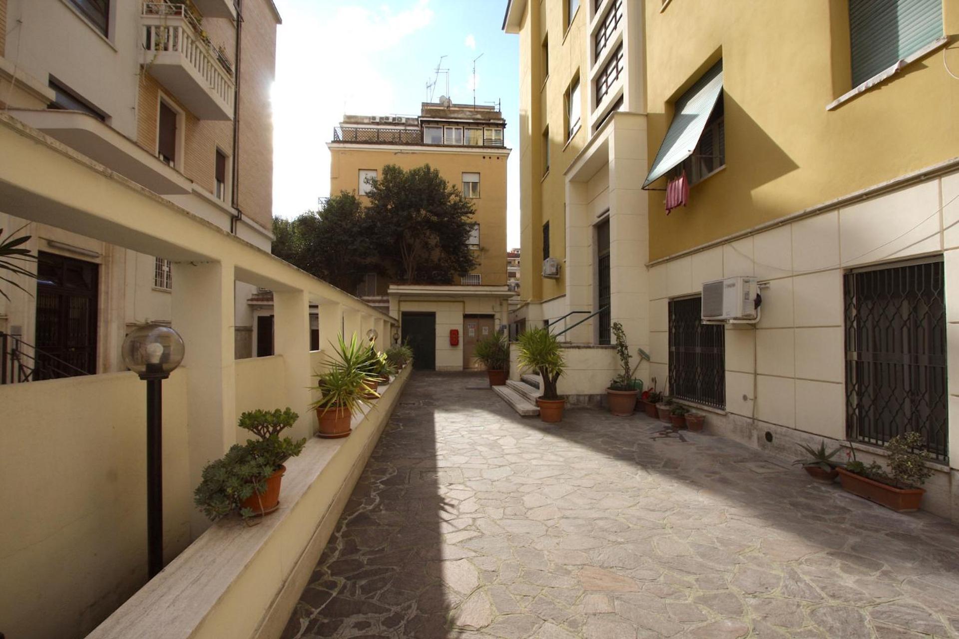Cipro 2br House * Rom