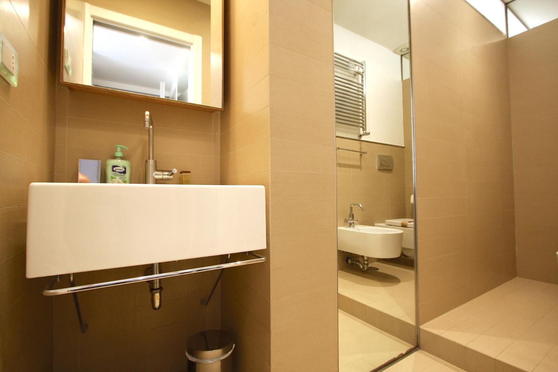 Cipro 2br House